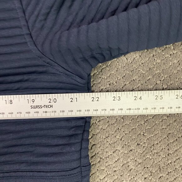 LL Bean Airlight Knit Hoodie Jacket Men's Medium Slightly Fitted Blue Full Zip - Picture 9 of 10